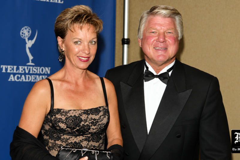 Rhonda Rookmaaker: Age, Jimmy Johnson Marriage, Children, Net Worth and Personal Life